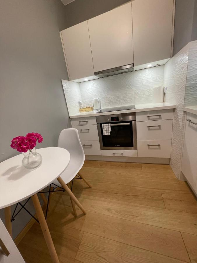 Apartamenty Warszawa Centrum Wlodarzewska 30 מראה חיצוני תמונה